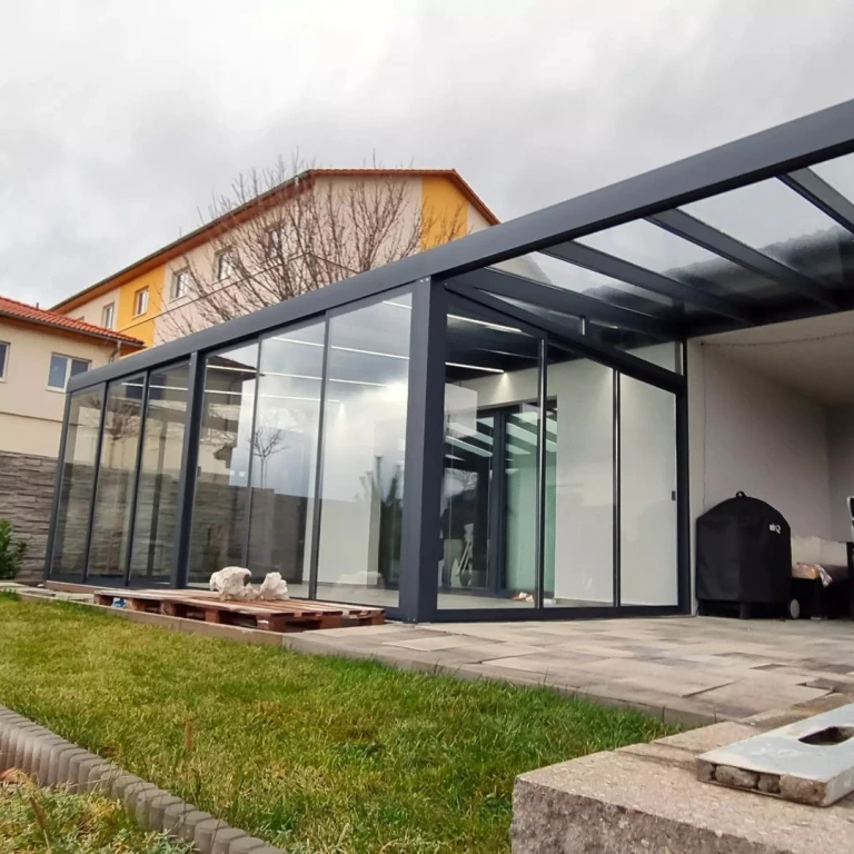 Pergola alebo zimná záhrada? Čo zvážiť pri výbere