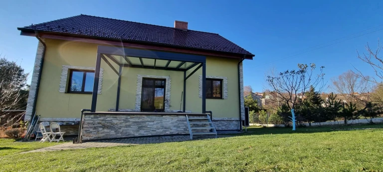 Hliníková pergola ROBUST + zasklenie ŠTANDARD - realizácia v lokalite Hošťalovice